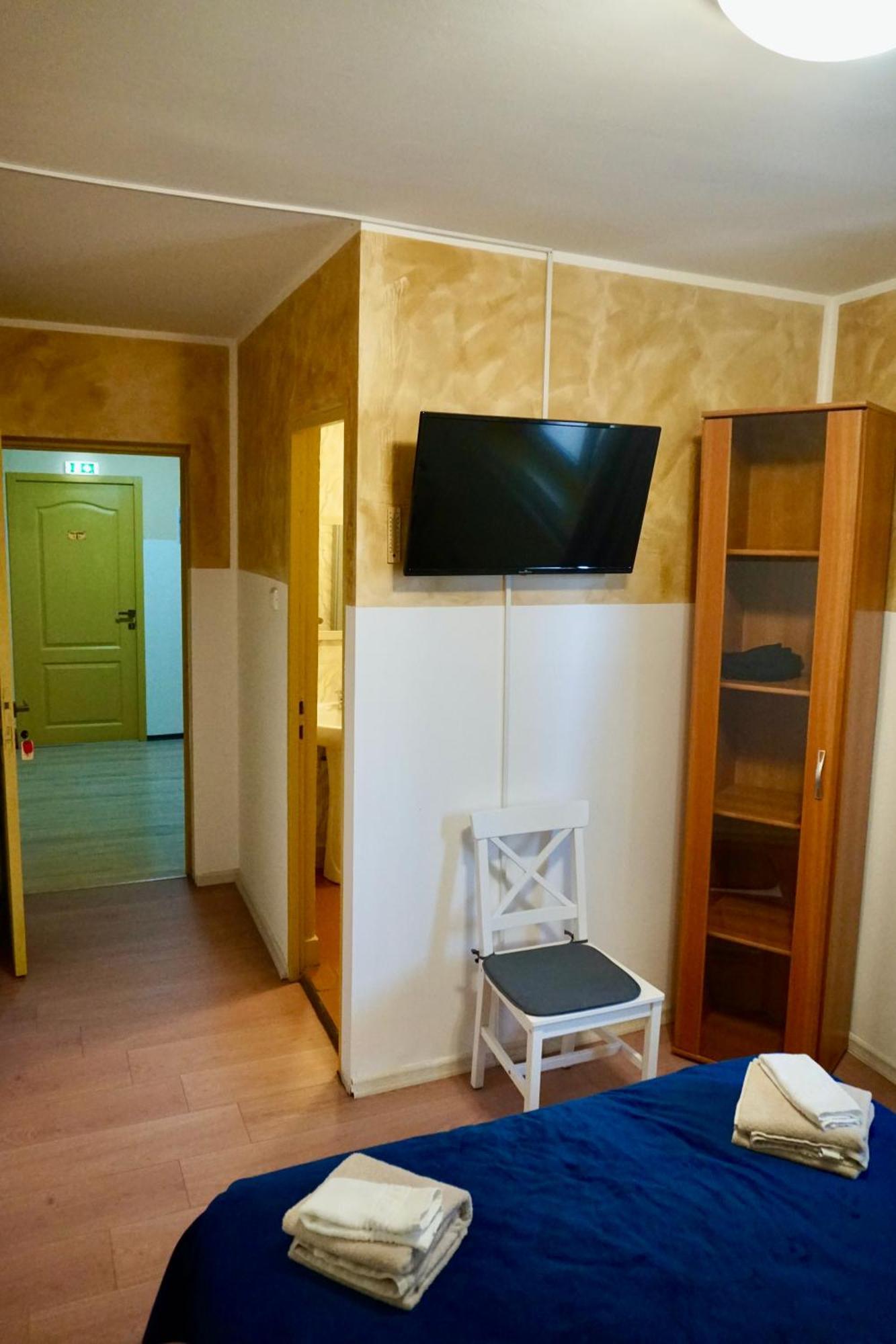 Cazare Alfredo Craiova Exteriör bild